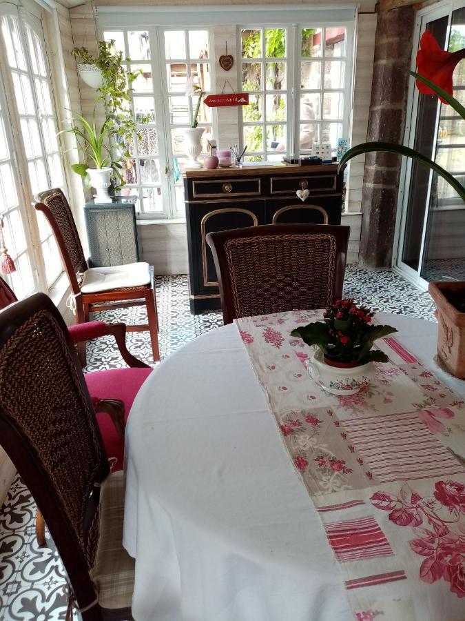 Chambre D'Hotes Acces Separe Et Possibilite Table D'Hotes Sur Reservation Apartment Ver  Exterior foto
