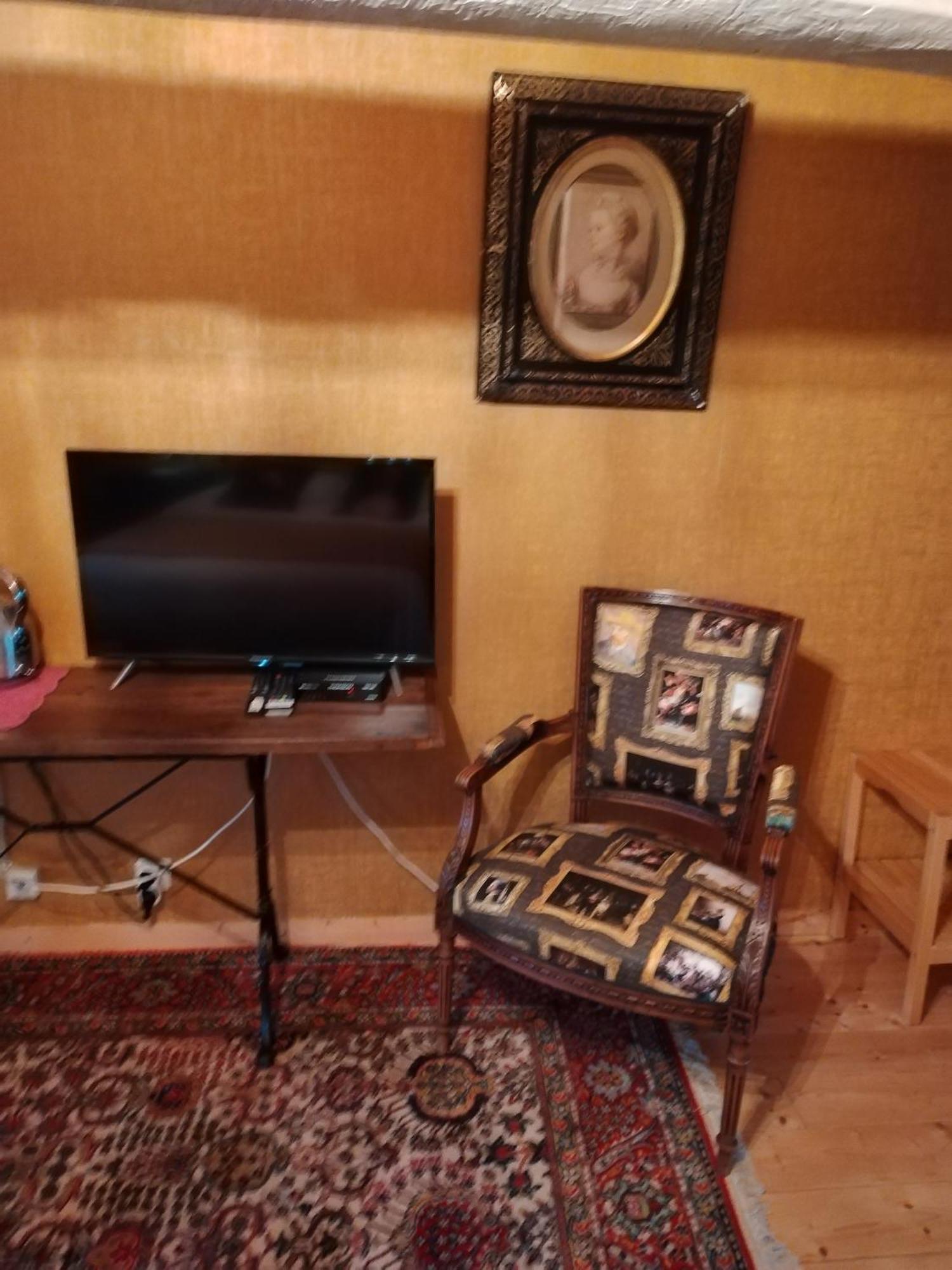 Chambre D'Hotes Acces Separe Et Possibilite Table D'Hotes Sur Reservation Apartment Ver  Exterior foto